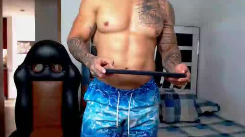 Noah Harris01 online show from March 4, 1:28 pm