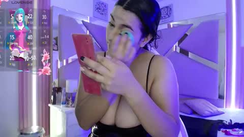 Noah  online show from March 4, 1:17 pm