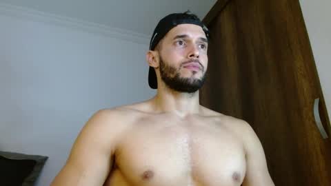 Noah online show from April 8, 5:13 pm