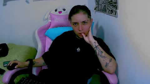 noah hehim    online show from March 10, 9:03 am