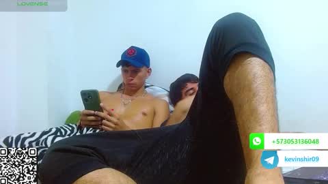 noah_meyer_ online show from February 1, 11:36 pm