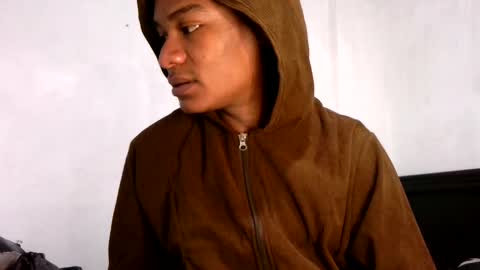 Noah Millers online show from October 14, 4:02 am