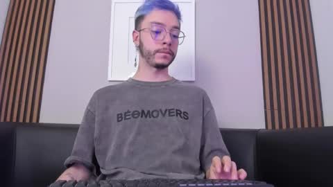    online show from January 22, 12:27 pm