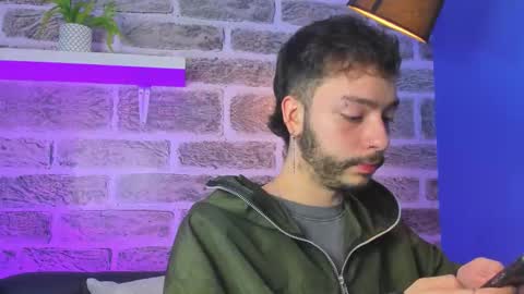    online show from March 20, 12:10 pm