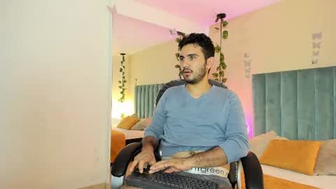 Snapshot of noah_sin_ chatting on June 17, 11:12 am noah sin online show from June 17, 11:12 am