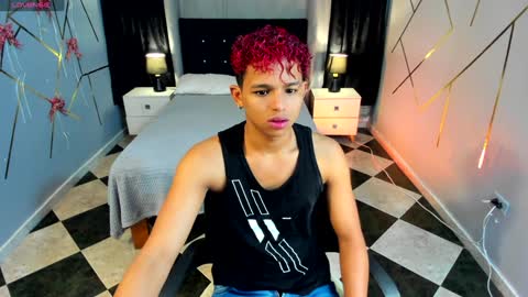 noah_smith04 online show from December 7, 12:13 pm