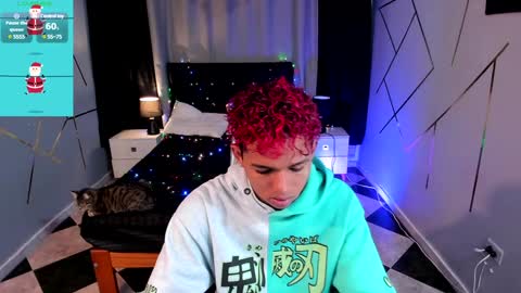 noah_smith04 online show from December 15, 11:34 am