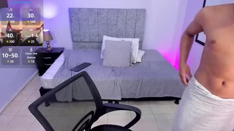 noah_smith04 online show from January 10, 5:56 pm