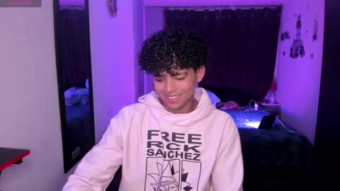 noah_smith04 online show from September 12, 5:40 am