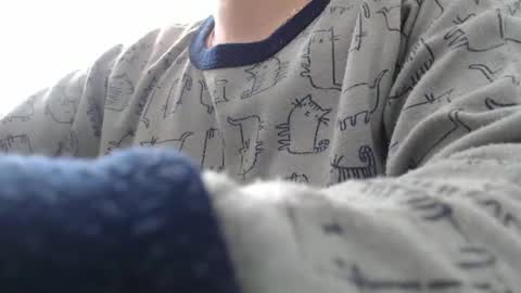 Snapshot of noah_white3 chatting on January 3, 4:16 pm noah_white3 online show from January 3, 4:16 pm