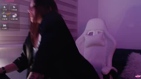 Snapshot of noah_white3 chatting on February 19, 4:52 am noah_white3 online show from February 19, 4:52 am