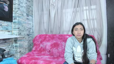 Noahandbunny online show from April 7, 11:10 am