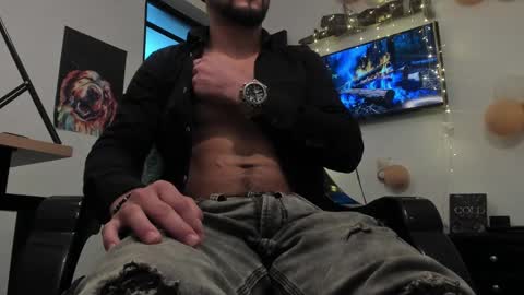 LIAM- noah online show from December 15, 12:17 pm