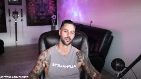 Noah Fitt online show from July 14, 2:38 am
