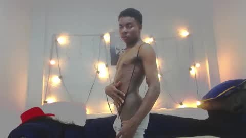 noah online show from December 15, 7:51 pm