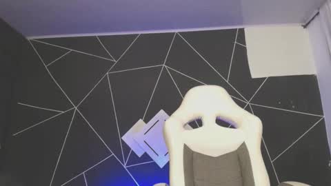 Snapshot of noahlafforet chatting on October 3, 4:59 pm noahlafforet online show from October 3, 4:59 pm