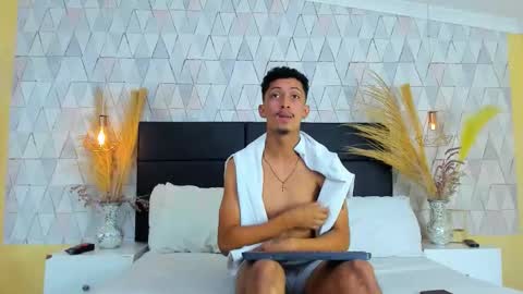 Noah online show from March 27, 7:02 pm