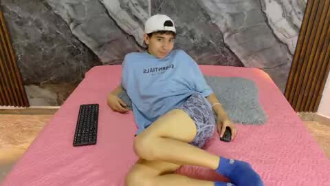    online show from May 21, 11:06 am