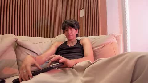 noahx_valko online show from December 18, 12:55 pm