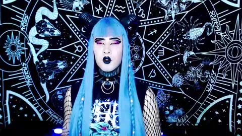 caroline online show from November 12, 12:55 am