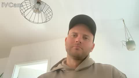 Snapshot of noblame3 chatting on October 29, 11:01 am noblame3 online show from October 29, 11:01 am