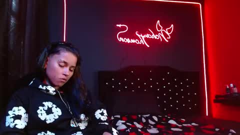 Noha Thomson online show from February 20, 7:36 pm