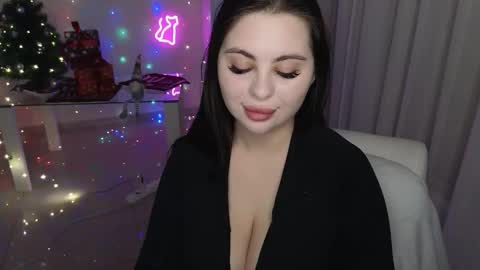 Kate online show from December 19, 5:53 pm