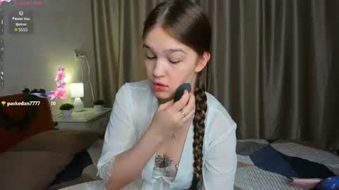 noirmelly online show from June 16, 6:21 pm