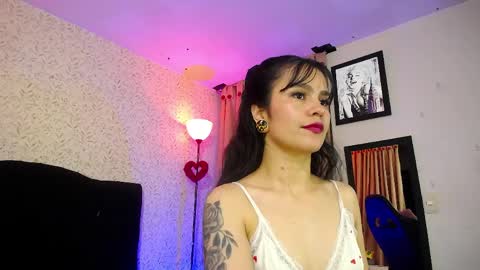 Snapshot of noise_lux chatting on April 3, 5:11 pm noise_lux online show from April 3, 5:11 pm