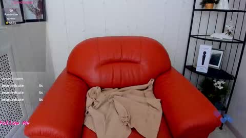 Snapshot of nola__nice chatting on February 5, 2:38 am nola__nice online show from February 5, 2:38 am