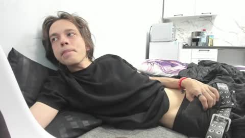 nolan_sagee online show from July 7, 7:34 am