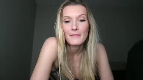 Snapshot of nolan_xx chatting on February 3, 6:22 am nolan_xx online show from February 3, 6:22 am