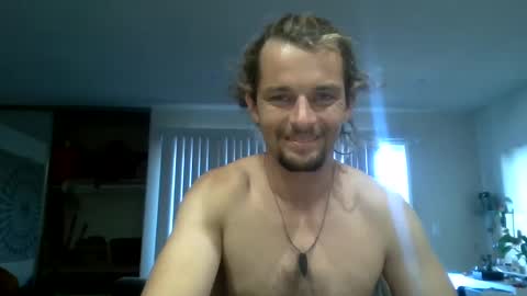 nomadicouple online show from November 4, 11:48 pm