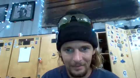 nomadicouple online show from November 9, 12:20 am