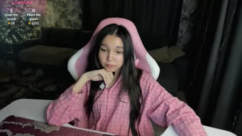 Snapshot of nomibean chatting on January 18, 7:06 pm nomi online show from January 18, 7:06 pm