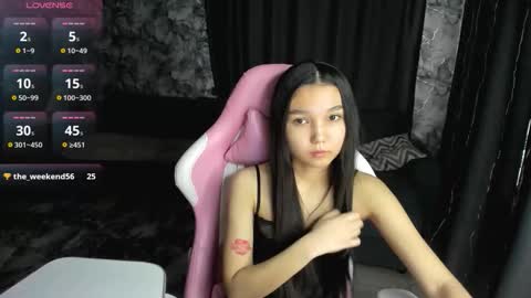 Snapshot of nomibean chatting on March 6, 10:23 am nomi online show from March 6, 10:23 am