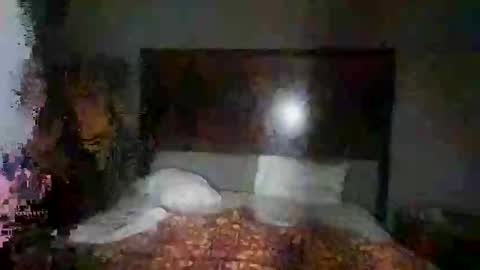 nomnom1970 online show from March 12, 11:16 am