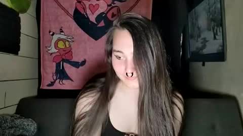 nonbinarybeauty20 online show from April 9, 3:28 am