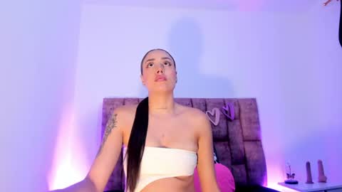 Nora Da Silva online show from July 14, 4:17 am