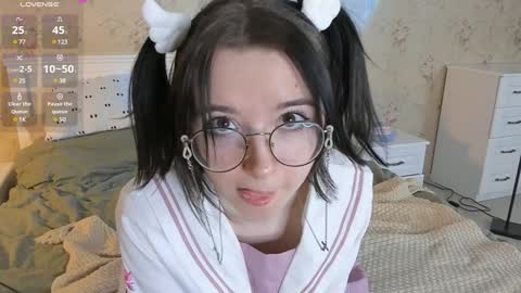 Snapshot of nora_failure chatting on December 3, 5:31 am Nora Failure online show from December 3, 5:31 am