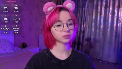 Snapshot of nora_failure chatting on September 13, 10:04 am Nora Failure online show from September 13, 10:04 am