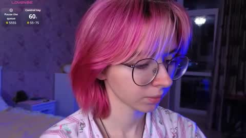 Snapshot of nora_failure chatting on October 8, 1:09 pm Nora Failure online show from October 8, 1:09 pm