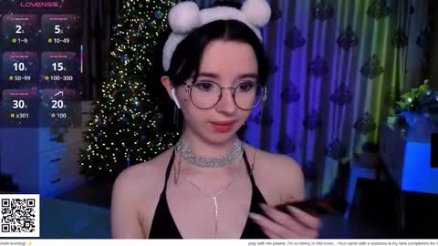 Snapshot of nora_failure chatting on January 6, 2:10 pm Nora Failure online show from January 6, 2:10 pm