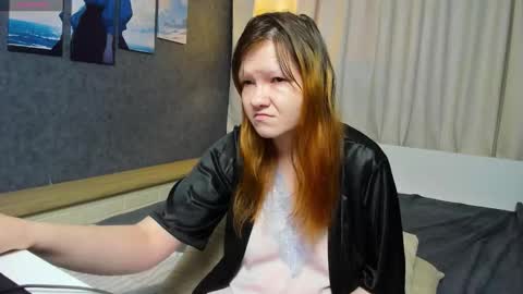 Nora online show from November 11, 10:04 am