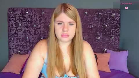 Nora online show from November 18, 2:39 am