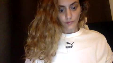 norablues online show from September 17, 12:12 am