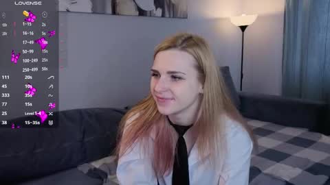 Elina online show from October 28, 10:30 am