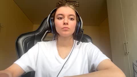 Elena online show from March 23, 8:18 am