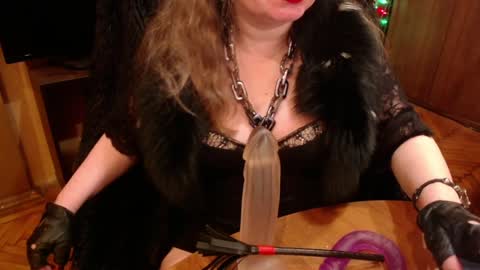Snapshot of norma_gin chatting on December 17, 11:38 pm miss Tress online show from December 17, 11:38 pm