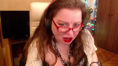 Snapshot of norma_gin chatting on March 12, 9:45 pm miss Tress online show from March 12, 9:45 pm